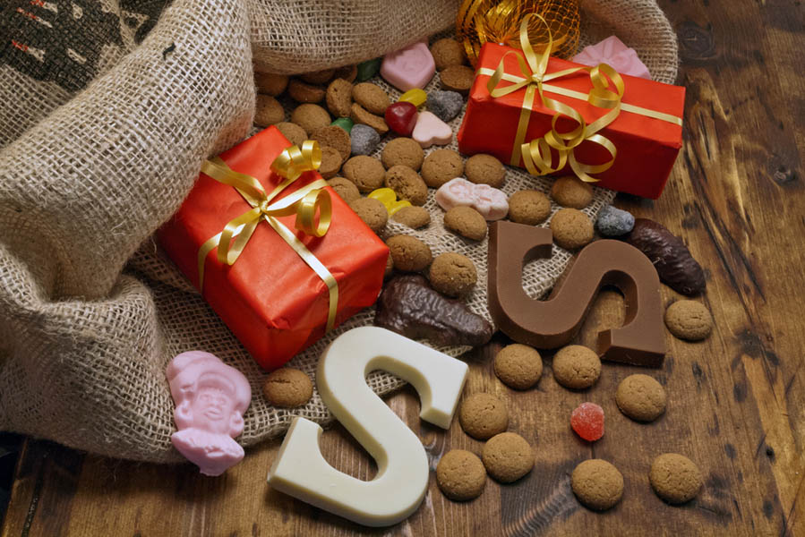 Verbazingwekkend Hoeveel Sinterklaas cadeautjes per kind doen jullie? - AllinMam.com UP-38